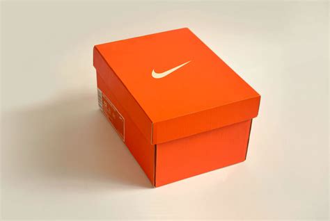 The Nike Free Box: New Box Design Shaves 2/3 of Traditional Box Size ...