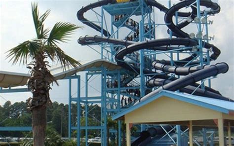 Myrtle Waves - Things To Do - MyrtleBeachHotels.com