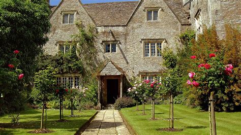 Kelmscott Manor | Experience Oxfordshire