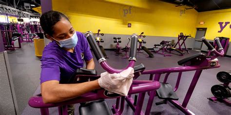 Planet Fitness to Buy Franchisee Sunshine Fitness for $800 Million - WSJ