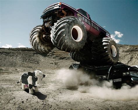 Monster Truck Wallpaper Hd, Monster Truck HD Wallpaper | Background ...