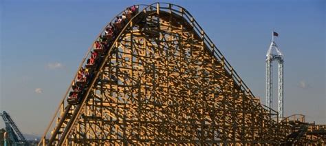 GhostRider: Largest Wooden Coaster at Knott's | Roller coaster, Knotts ...