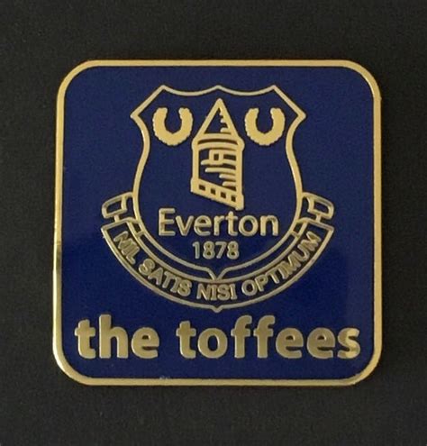 EVERTON "THE TOFFEES" FOOTBALL SOUVENIR ENAMEL PIN BADGE - The Badgeman ...