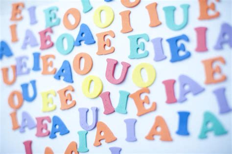 Free Stock Photo 7033 Colorful Vowel Letters | freeimageslive