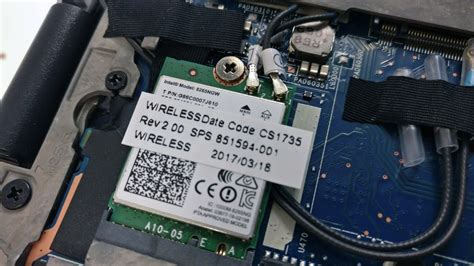 LaptopMedia » Inside HP EliteBook 850 G4 – disassembly, internal photos and upgrade options