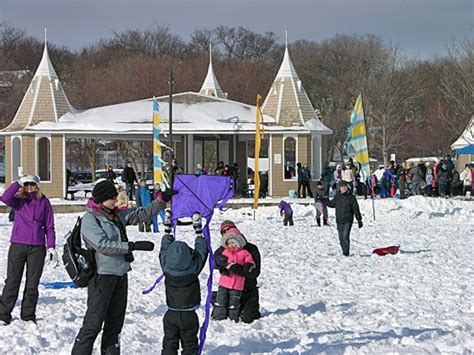 Color Ascended for a while, during the 2014 Lake Harriet Winter Kite ...