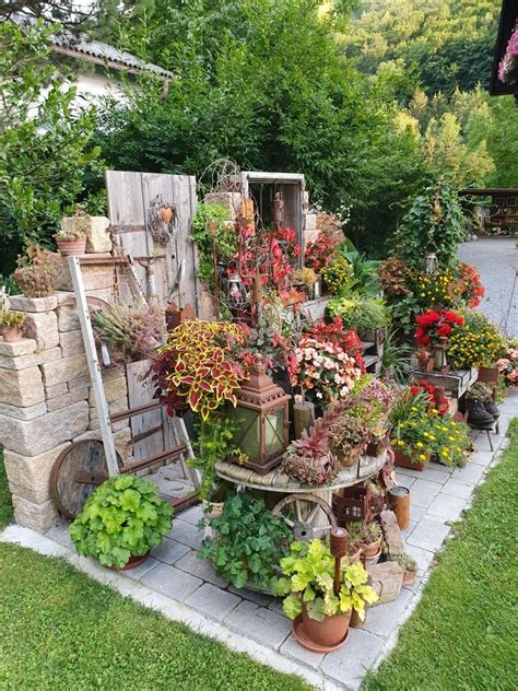 Garden Chairs, Garden Room, Backyard Garden, Garden Art, Flower Garden, Potted Garden, Rustic ...