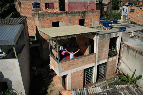 En una favela de Brasil, "una chabola de 66 m2" gana premio internacional de arquitectura