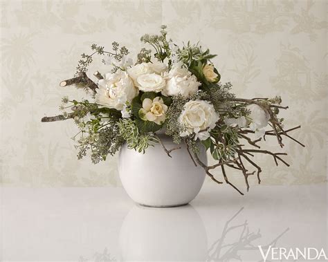 15 Winter Floral Arrangements For Grand Seasonal Decor | White flower ...