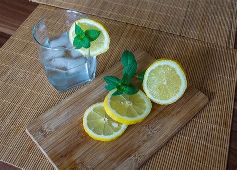 Benefits and Uses of Lemon Water for Skin, Hair and Health - Stylish Walks