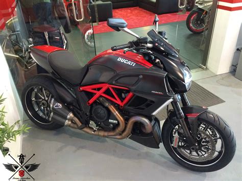 Ducati Diavel Carbon Red | Ducati.org forum