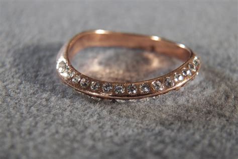 Vintage Rose Gold Wedding Band with Diamonds