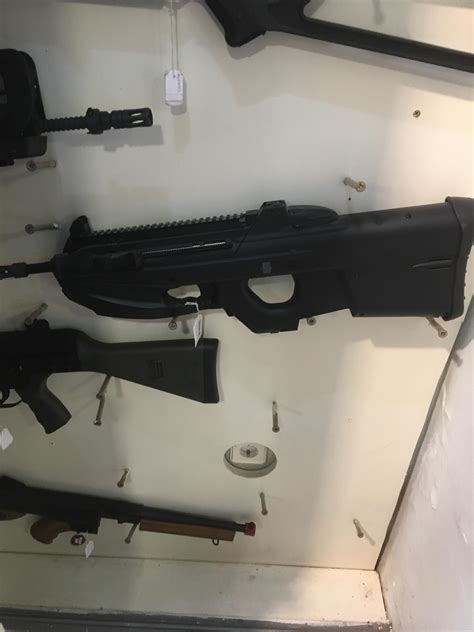 Found an F2000 how rare is it i never see it at games : r/airsoft