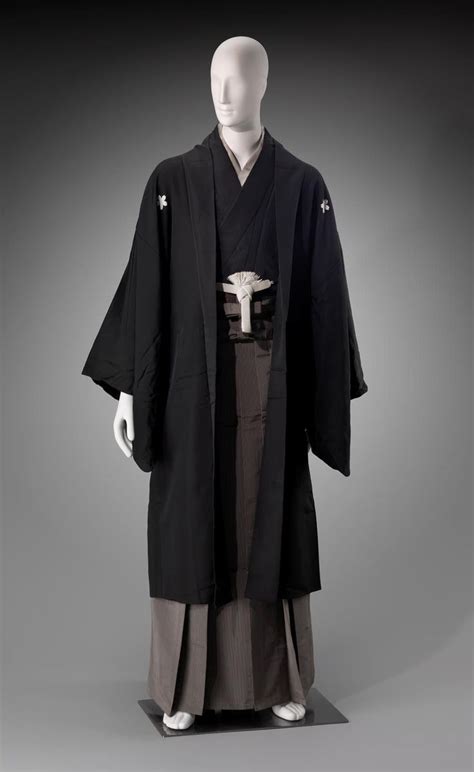 Japanese Traditional Dress, Traditional Fashion, Traditional Outfits ...