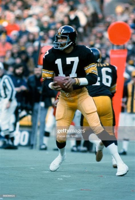 Quarterback Joe Gilliam of the Pittsburgh Steelers looks to pass... | Pittsburgh steelers ...