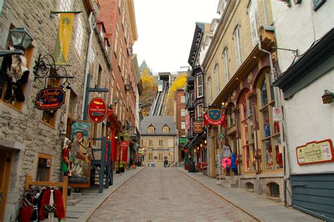 Rue Sous le Fort, Old Quebec City | Quebec city, Montreal quebec, Old ...