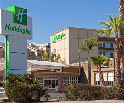 Holiday Inn West Covina in Los Angeles, CA | Expedia