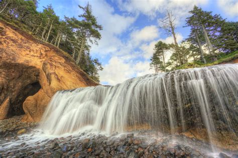 Hug Point on the Oregon Coast: The Only Guide You'll Need