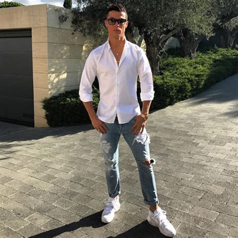 Streetwear from Cristiano Ronaldo’s Hottest Instagram Pics | E! News