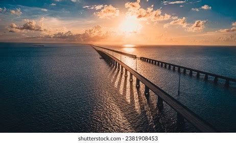 7 Mile Bridge Sunset Marathon Key Stock Photo 2381908453 | Shutterstock