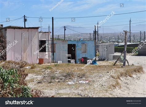 Cape Town Slums Stock Photo (Edit Now) 656508388 | Shutterstock