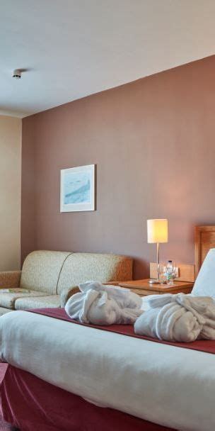 Rooms & Suites | Cardiff Bay Hotels