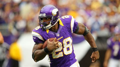 Adrian Peterson restructures contract with the Minnesota Vikings | NFL News | Sky Sports