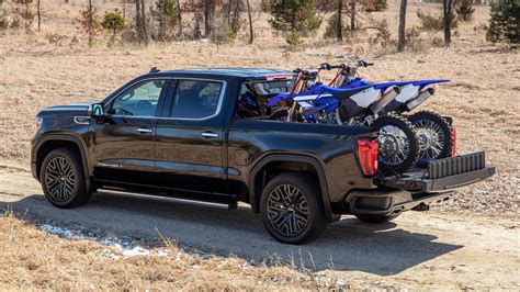 GMC Launches Carbon-Fiber “CarbonPro” Pickup Bed | Automobile Magazine