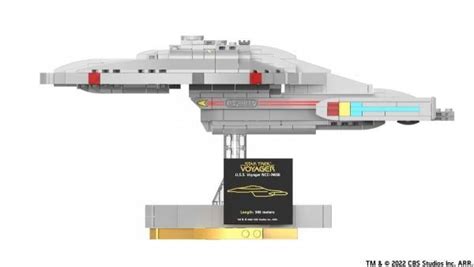 BlueBrixx - Specials - 104572 - Star Trek USS Voyager NCC-74656