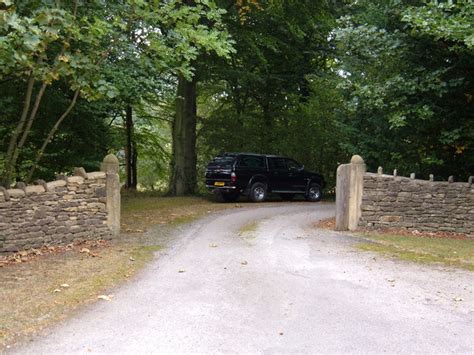 Entrance to Wydale Hall © JThomas :: Geograph Britain and Ireland