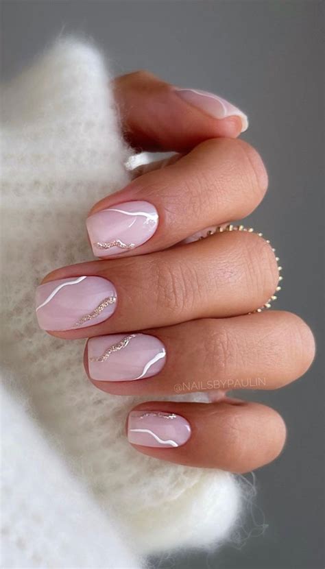 Chic Short Nail Art Designs for Maximum Style : Minimalist Blush Nails