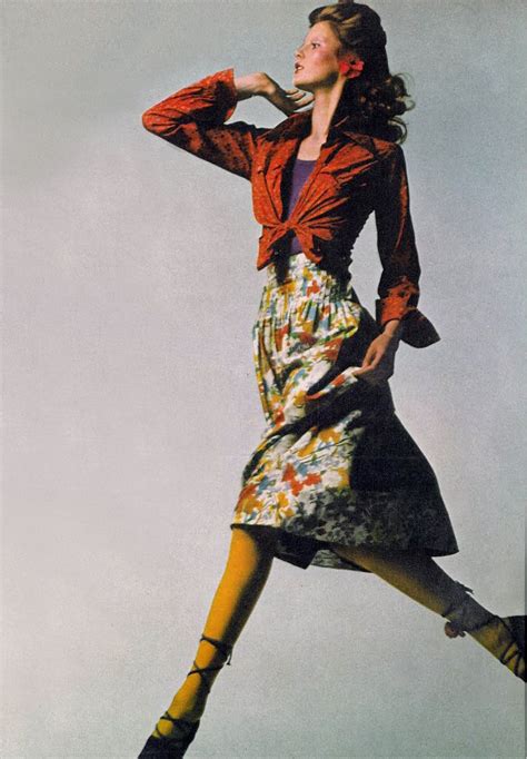 Sue Baloo wearing Saint Laurent by Bugat, Vogue UK 1971 | Fashion 70s, Fashion, Fashion magazine ...