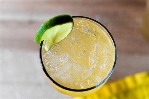 Corona Cocktail | SavorParadise