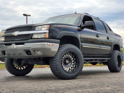 Pin by Jimmy Milan on Lifted avalanche | Chevy avalanche, Lifted ...