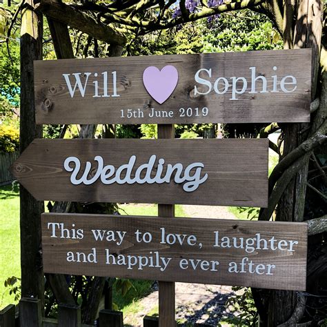 Directional wedding sign #woodsigns #weddingwelcomesigns #weddingsigns ...