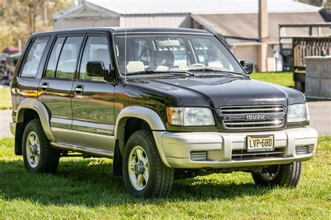 No Reserve: 465-Mile 2001 Isuzu Trooper S 4x4 for sale on BaT Auctions - sold for $40,250 on ...