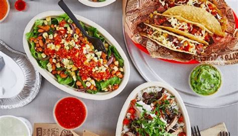 Chipotle's Secret Menu with Nutritional Facts [Updated 2022]