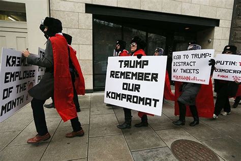 21 Cleverest Anti-Trump Protest Signs: 'We Shall Overcomb' (Photos)