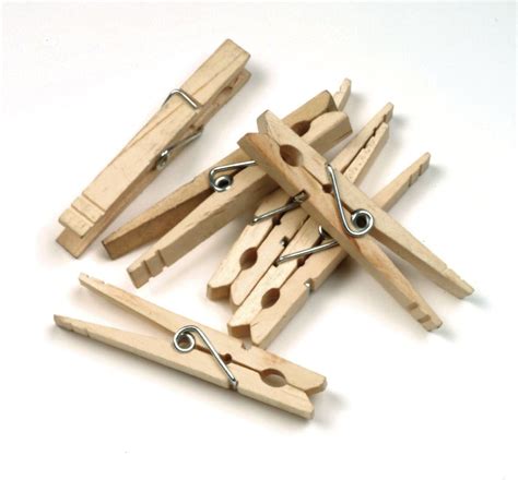 100pcs Wood Clothespins Wooden Laundry Clothes Pins Spring Regular Size