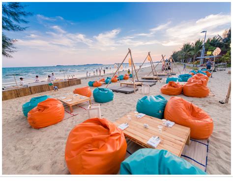 bean bag beach area - Google Search | Beach cafe, Beach events, Beach