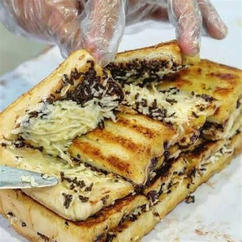 Roti Bakar Keju Lumer | Gojet