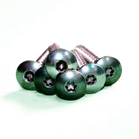 Fasteners | EasyTrim Reveals