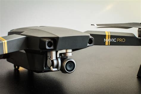 Review: DJI Mavic, the pro-grade camera drone that fits in your pocket