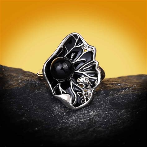 Silver Lotus Leaf Shape Inlaid Agate Stone Ring