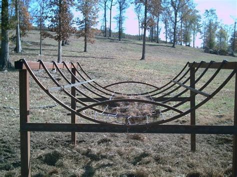 Cattle Hay Feeder Plans - WoodWorking Projects & Plans