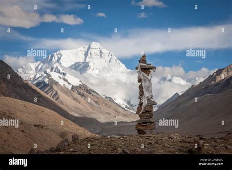 Mount Everest from Base Camp in Tibet Stock Photo - Alamy