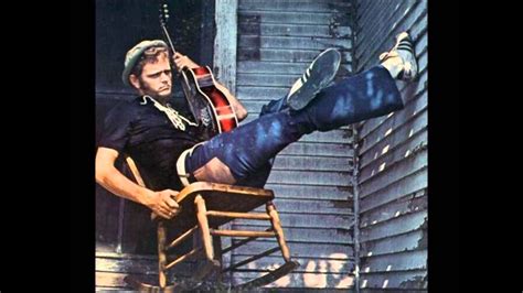 Jerry Reed - East bound and down (Good quality) - YouTube