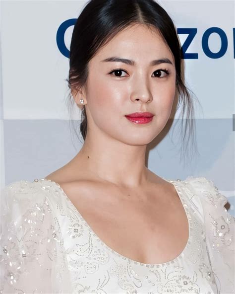 Song Hye Kyo에 있는 Rashelle님의 핀 | 연예인, 한국 여배우, 소녀