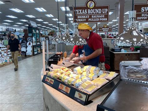 Buc-ee’s first-timer’s guide: What to expect at the ultimate gas station and convenience store ...