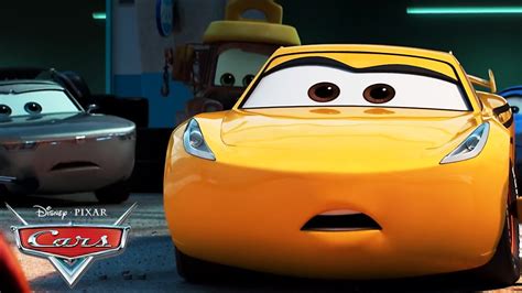 ¡Lo mejor de Cruz Ramirez! | Pixar Cars - YouTube